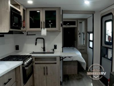2026 Grand Design Imagine XLS - Photo 16