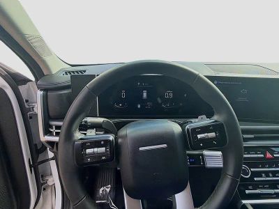 2025 Hyundai Santa Fe — photo 9 view