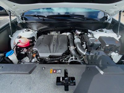 2025 Hyundai Santa Fe — photo 32 view