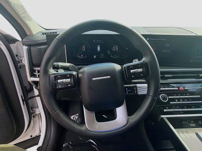 2025 Hyundai Santa Fe — photo 8 view