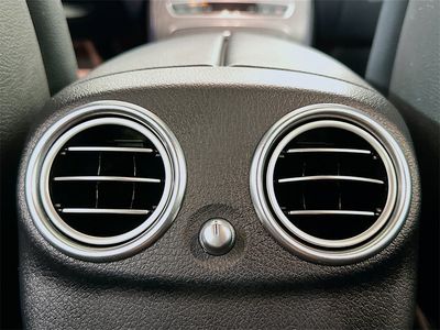 2021 Mercedes-Benz E-Class - Photo 25