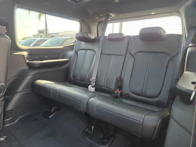 2026 Jeep Grand Wagoneer — photo 7 view