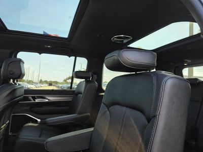 2026 Jeep Grand Wagoneer — photo 8 view