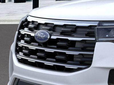 2026 Ford Explorer — photo 17 view