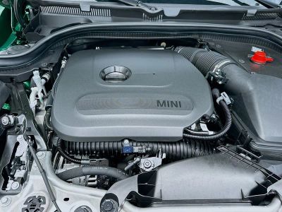 2025 MINI Hardtop 2 Door — photo 30 view