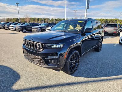 2026 2025 Jeep Grand Cherokee - Photo 2