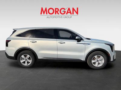 2026 Kia Sorento — engine compartment view