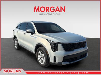 2026 Kia Sorento LX in Ivory Silver — front three-quarter view