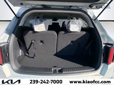 2026 Kia Sorento — photo 11 view