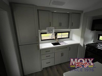 2026 Brinkley Model Z - Photo 30
