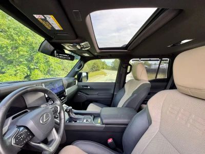 2024 Lexus GX - Photo 21