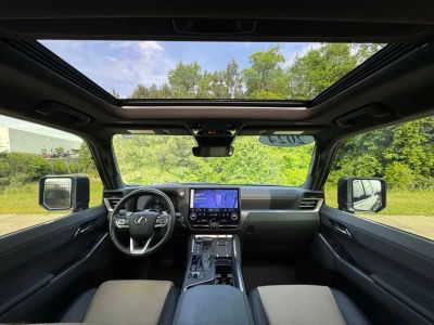 2024 Lexus GX - Photo 4