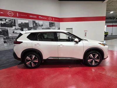2023 Nissan Rogue — side profile view