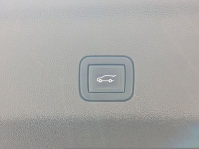 2024 Chevrolet Tahoe - Photo 13