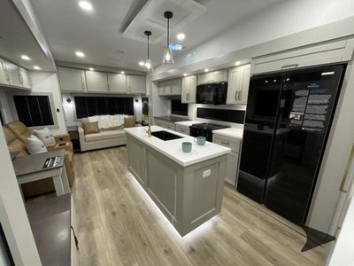 2026 Brinkley Model Z - Photo 30