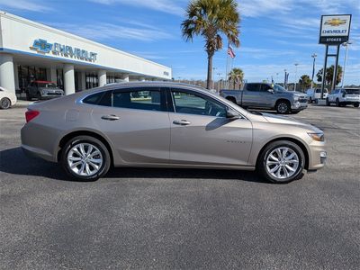 2024 Chevrolet Malibu - Photo 2