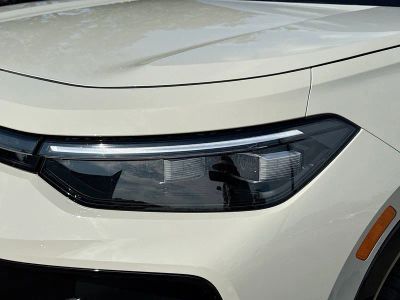 2026 Volkswagen Tiguan — photo 9 view