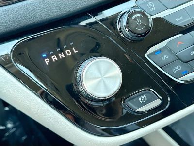 2024 Chrysler Pacifica — photo 28 view
