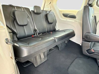2024 Chrysler Pacifica — photo 20 view