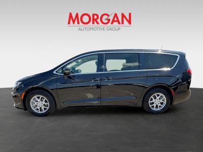 2024 Chrysler Pacifica — engine compartment view