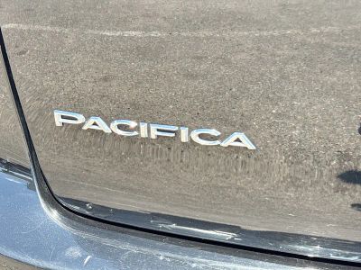 2024 Chrysler Pacifica — photo 11 view