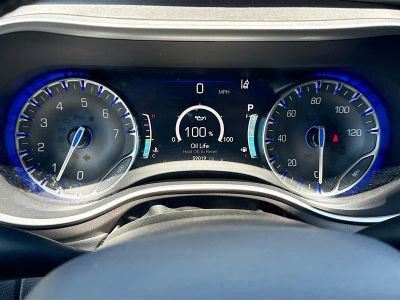 2024 Chrysler Pacifica — photo 40 view