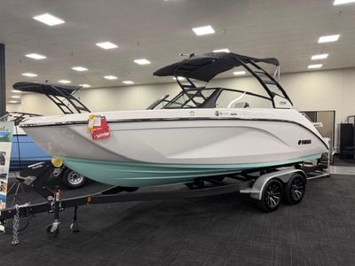 2025 Yamaha Boats 222S 4STAR-WHITE-PAINTED - Photo 1