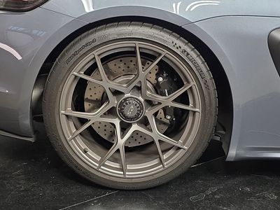 2024 Porsche 718 Spyder - Photo 29