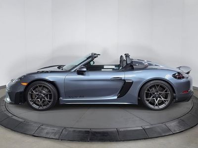 2024 Porsche 718 Spyder - Photo 2