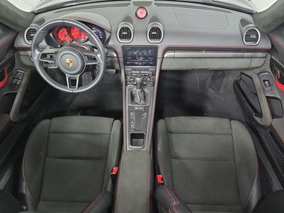 2024 Porsche 718 Spyder - Photo 13