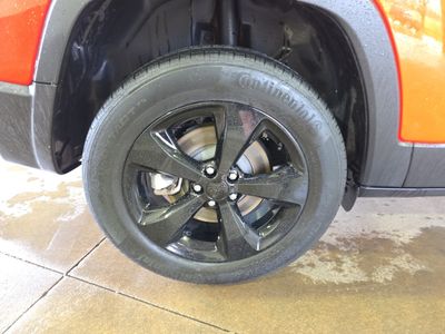 2021 Jeep Cherokee — photo 16 view