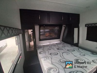 2022 Coachmen RV Freedom Express - Photo 19