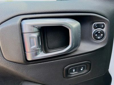 2021 Jeep Gladiator — photo 23 view