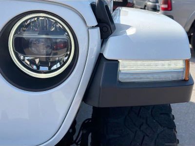2021 Jeep Gladiator — photo 10 view