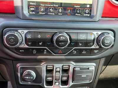 2021 Jeep Gladiator — photo 34 view