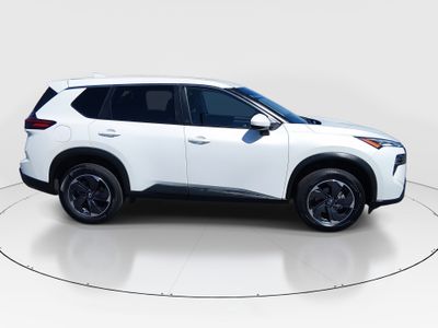 2025 Nissan Rogue - Photo 8