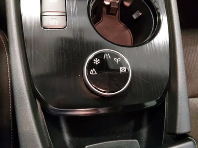 2025 Nissan Rogue - Photo 12