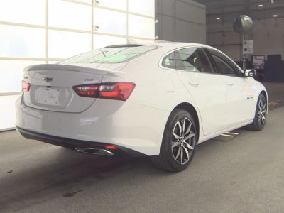 2024 Chevrolet Malibu - Photo 2