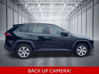 2021 Toyota RAV4 — detail view