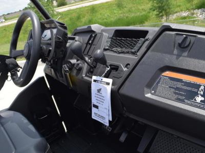 2026 Honda Pioneer 700 — photo 11 view
