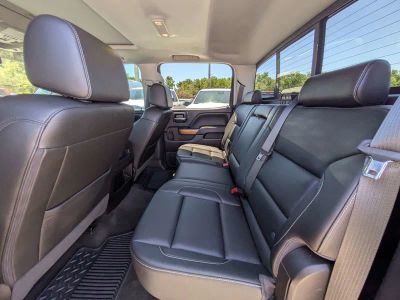 2018 Chevrolet Silverado 1500 — photo 13 view