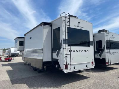 2026 Keystone RV Montana - Photo 4