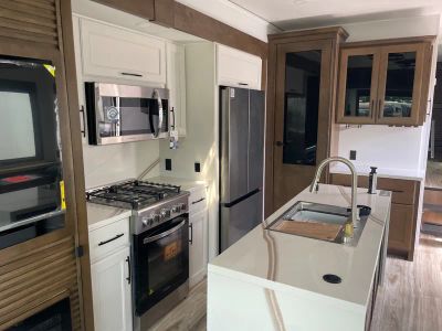 2026 Keystone RV Montana - Photo 11