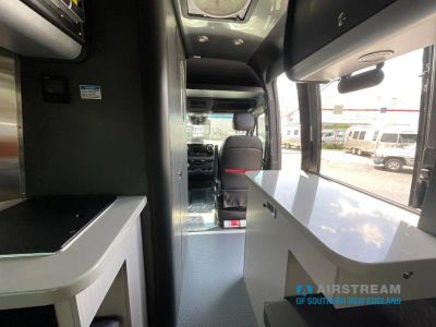 2026 Airstream Interstate - Photo 15