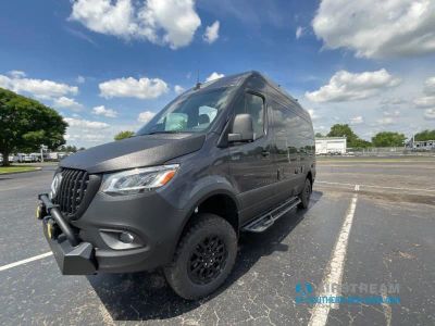 2026 Airstream Interstate - Photo 3