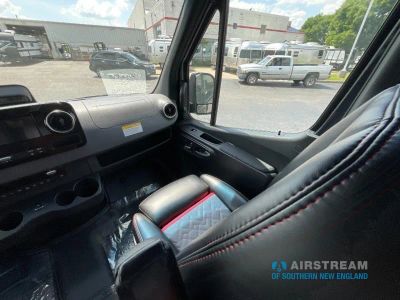 2026 Airstream Interstate - Photo 8