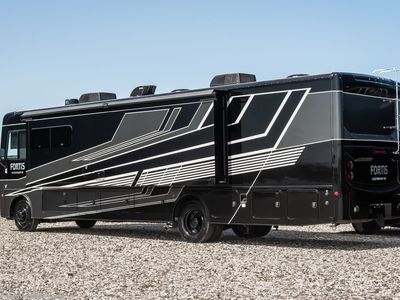 2026 Fleetwood Fortis - Photo 2
