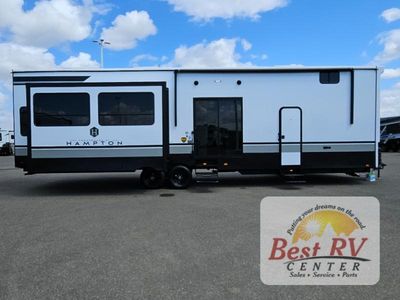 2025 CrossRoads RV Hampton - Photo 6