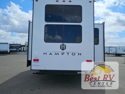 2025 CrossRoads RV Hampton - Photo 5