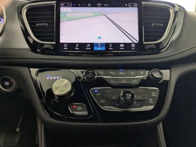 2026 Chrysler Pacifica — photo 25 view